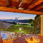 Danza Dei Fenicotteri Villa Capo Coda Cavallo