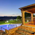 Danza Dei Fenicotteri Villa Capo Coda Cavallo