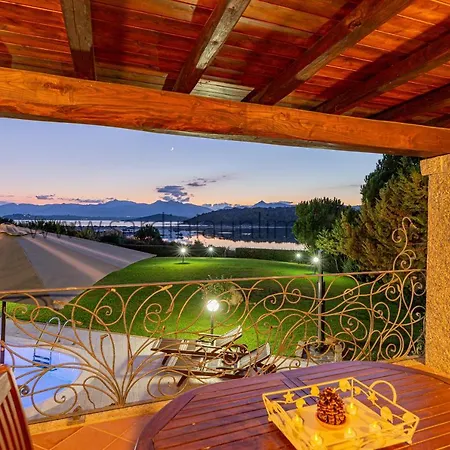 Danza Dei Fenicotteri Villa Capo Coda Cavallo